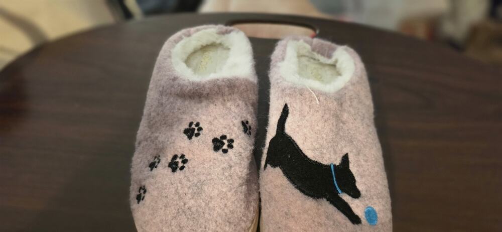 Kooba Women’s Slippers Size S 5-6 Pink Scottie Dog Paw Print Fleece Lined